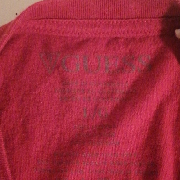 Guess tshirt - Picture 2 of 3